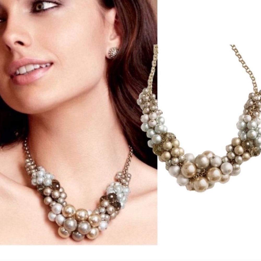 Lia Sophia necklace